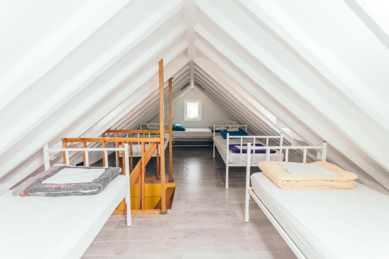 Booze & Snooze Social Hostel Spalato Esterno foto